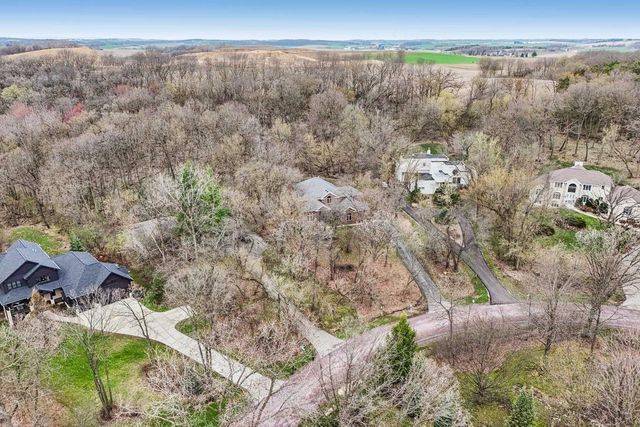 6719 Shamrock Glen Circle, Middleton, WI 53562