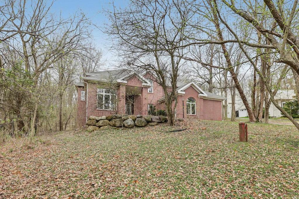 6719 Shamrock Glen Circle, Middleton, WI 53562