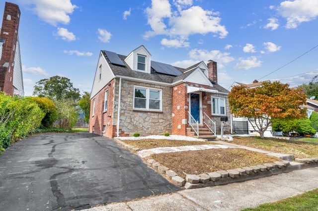 34 Hughes Street, East Haven, CT 06512