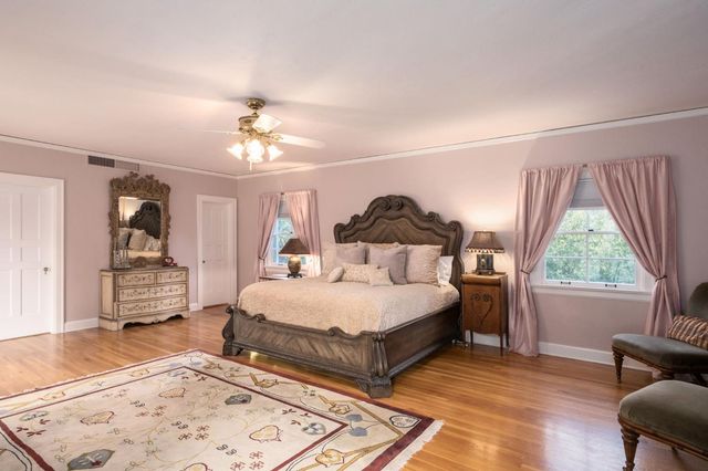 4175 N Van Ness Boulevard, Fresno, CA 93704