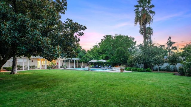 4175 N Van Ness Boulevard, Fresno, CA 93704