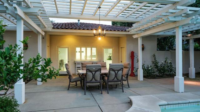 4175 N Van Ness Boulevard, Fresno, CA 93704