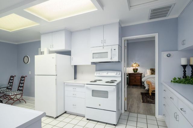 4175 N Van Ness Boulevard, Fresno, CA 93704