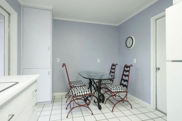 4175 N Van Ness Boulevard, Fresno, CA 93704