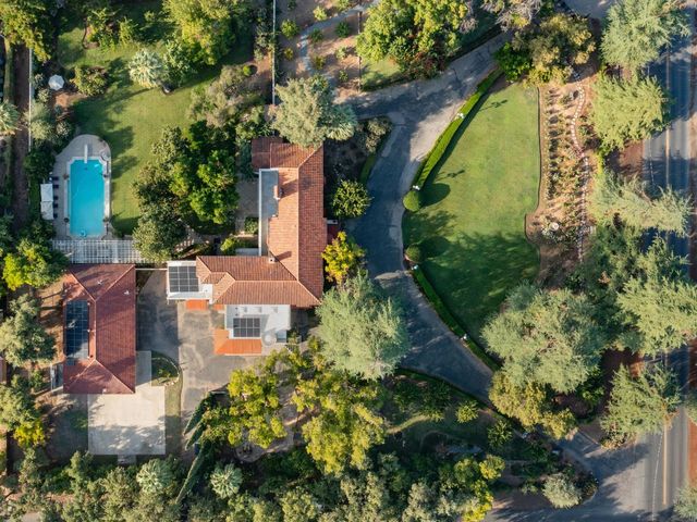 4175 N Van Ness Boulevard, Fresno, CA 93704