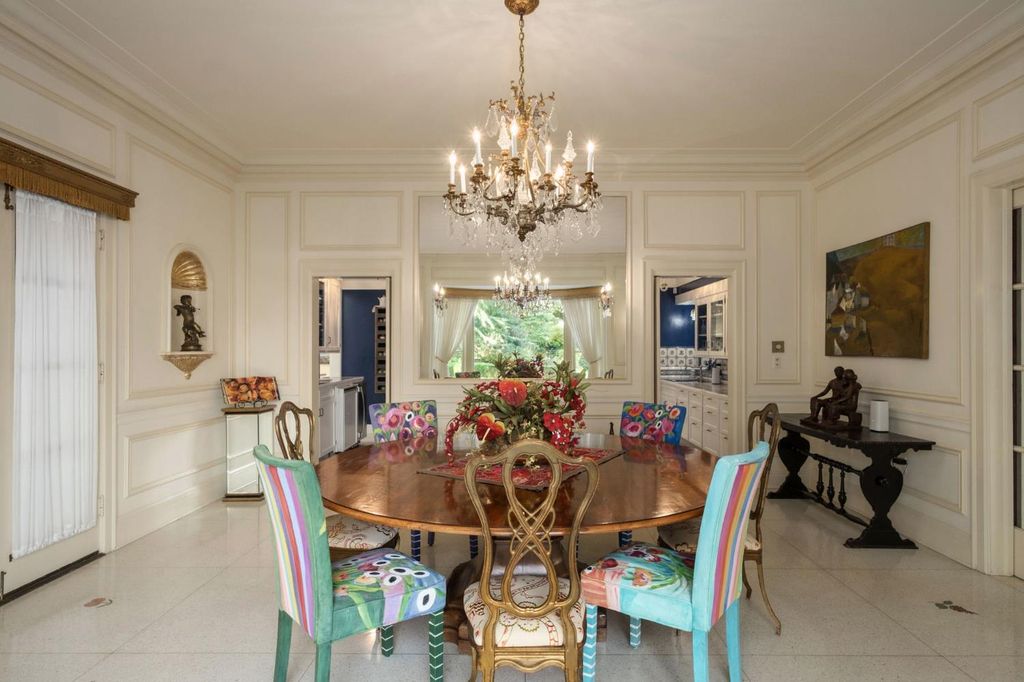 Image 13 of property listing at 4175 N Van Ness Boulevard, Fresno, CA 93704