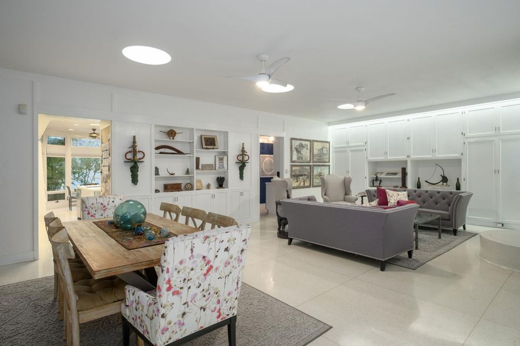 Image 19 of property listing at 4175 N Van Ness Boulevard, Fresno, CA 93704