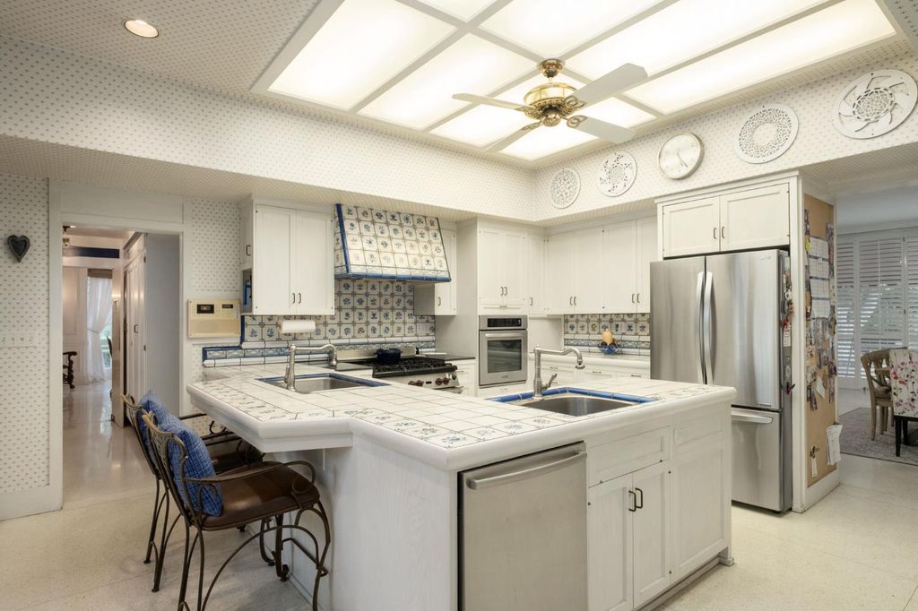 Image 22 of property listing at 4175 N Van Ness Boulevard, Fresno, CA 93704