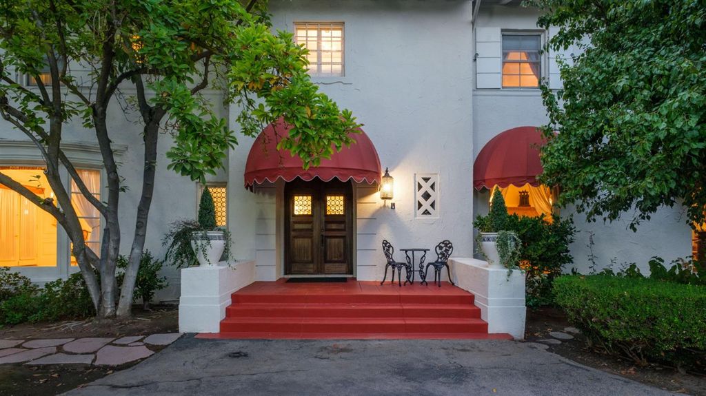 Image 3 of property listing at 4175 N Van Ness Boulevard, Fresno, CA 93704