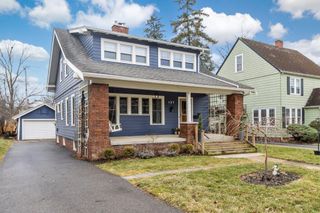 107 E Dunedin Road, Columbus, OH 43214