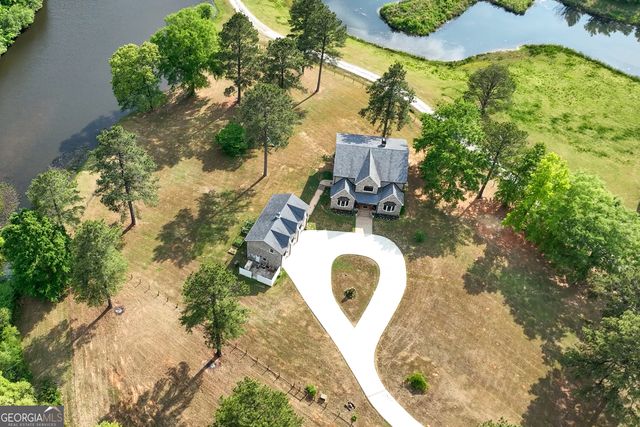 13 Southern Waters Way, Forsyth, GA 31029