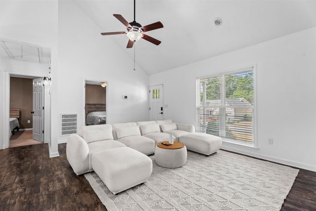 1104 Dunwoody Drive, Simpsonville, SC 29681