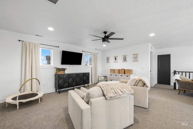 18119 N Fallspring Pl, Nampa, ID 83687