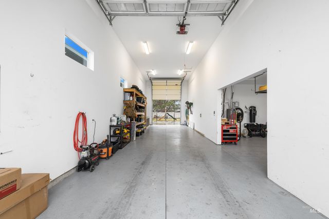 18119 N Fallspring Pl, Nampa, ID 83687