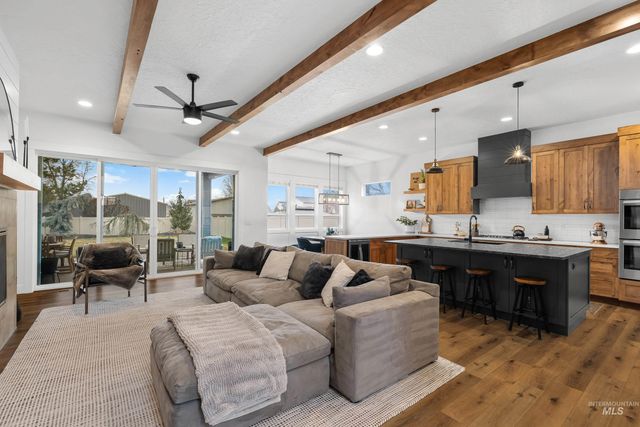 18119 N Fallspring Pl, Nampa, ID 83687