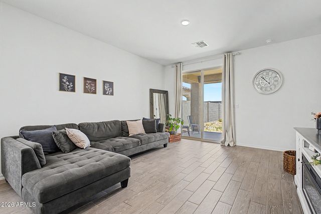 4605 S 108TH Avenue, Tolleson, AZ 85353