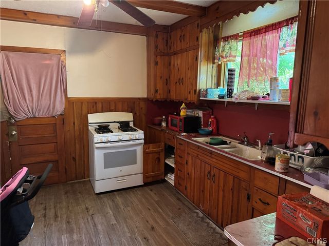 718 West Brighton Avenue, Syracuse, NY 13207