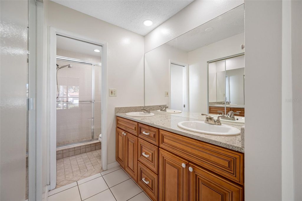 Image 19 of property listing at 14778 FEATHER COVE ROAD, Clearwater, FL 33762