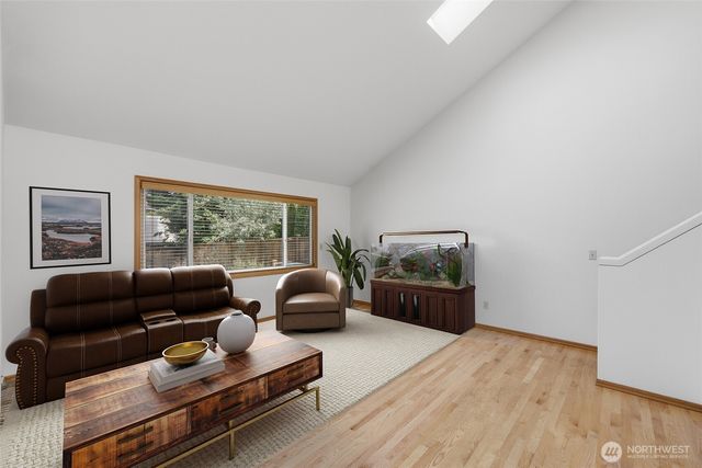 26032 SE 39th Way, Sammamish, WA 98029