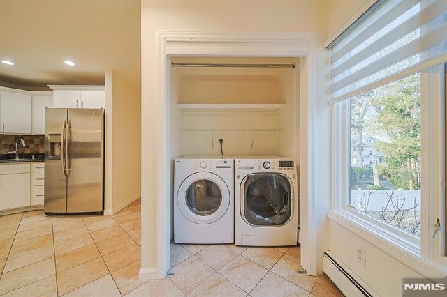 333 Highland Avenue B, Palisades Park, NJ 07650