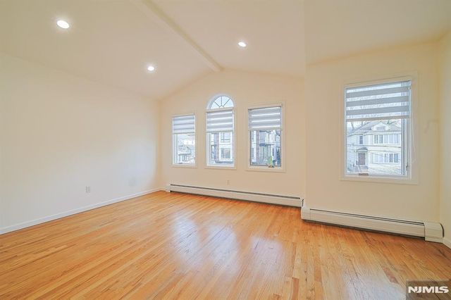 333 Highland Avenue B, Palisades Park, NJ 07650