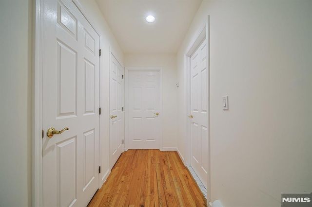 333 Highland Avenue B, Palisades Park, NJ 07650