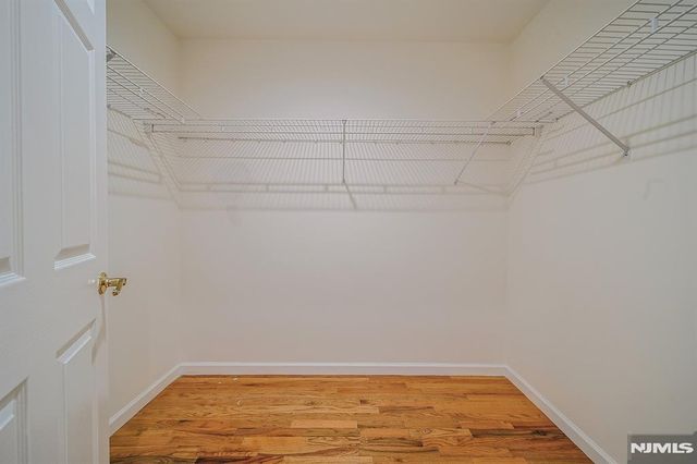 333 Highland Avenue B, Palisades Park, NJ 07650