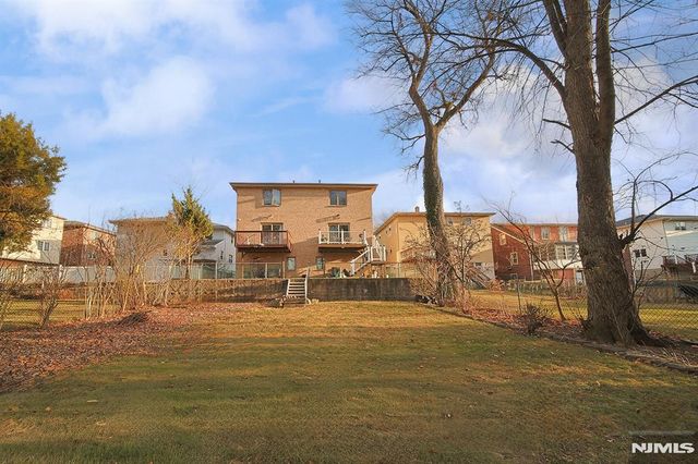 333 Highland Avenue B, Palisades Park, NJ 07650