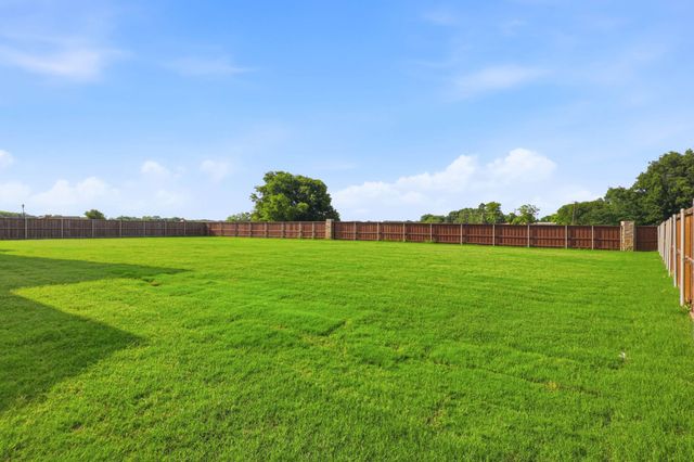 144 Chisolm Trail, Pottsboro, TX 75076