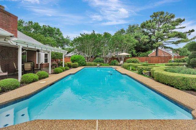 5208 Alexander Drive, Flower Mound, TX 75028