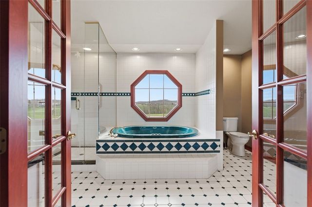 262 Hickory Heights Dr, South Fayette, PA 15017