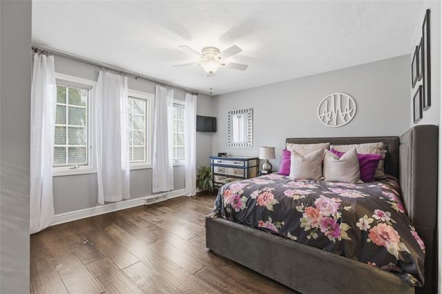 262 Hickory Heights Dr, South Fayette, PA 15017