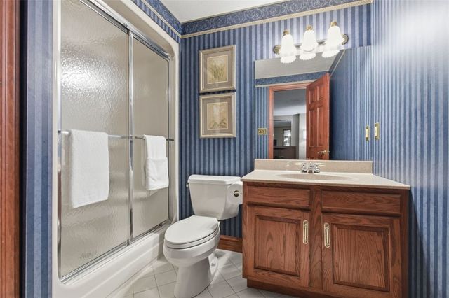 262 Hickory Heights Dr, South Fayette, PA 15017