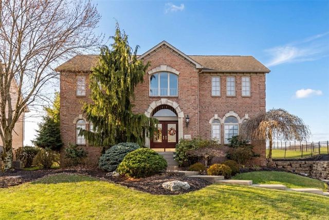 262 Hickory Heights Dr, South Fayette, PA 15017