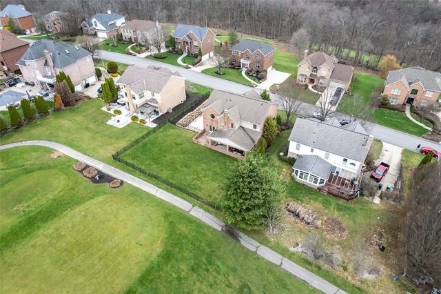 262 Hickory Heights Dr, South Fayette, PA 15017