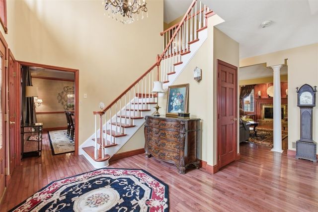 262 Hickory Heights Dr, South Fayette, PA 15017