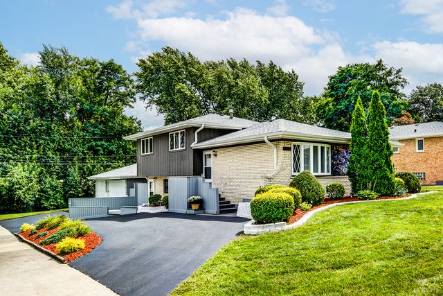 11601 S Lawler Avenue, Alsip, IL 60803