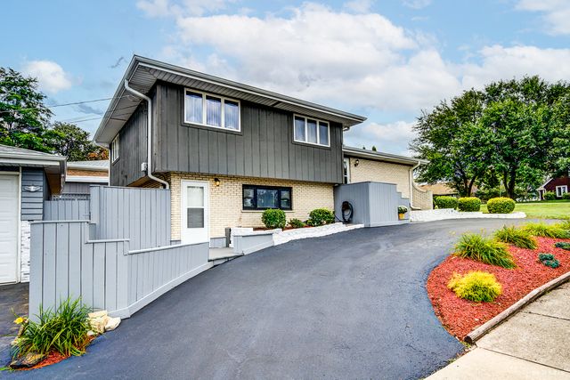 11601 S Lawler Avenue, Alsip, IL 60803