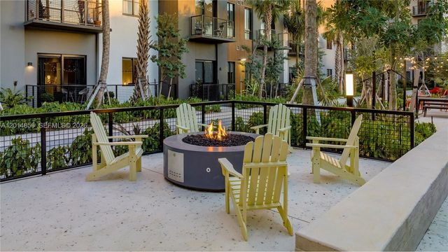 6970 SW 40th St 228, Miami, FL 33155