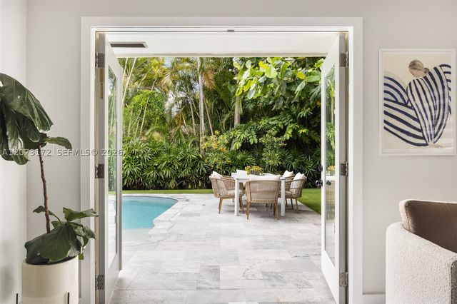 406 Miller Rd, Coral Gables, FL 33146
