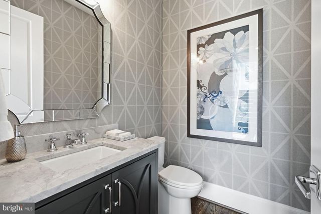 6909 ARBOR LN, Mclean, VA 22101