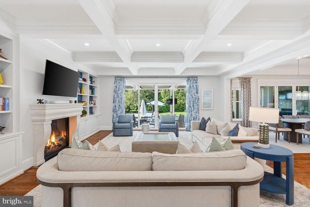 6909 ARBOR LN, Mclean, VA 22101