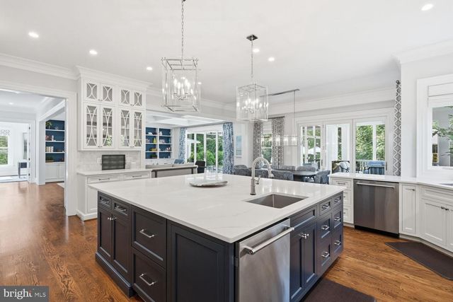 6909 ARBOR LN, Mclean, VA 22101