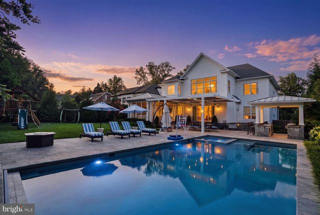6909 ARBOR LN, Mclean, VA 22101