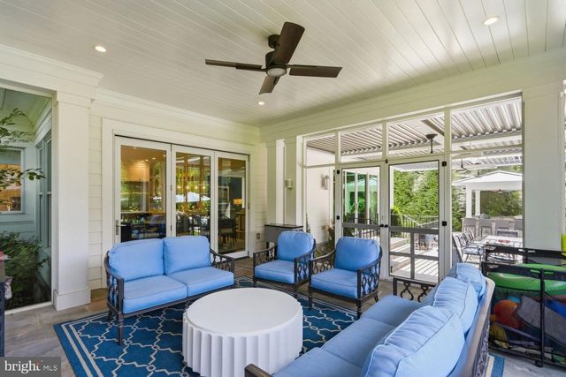 6909 ARBOR LN, Mclean, VA 22101