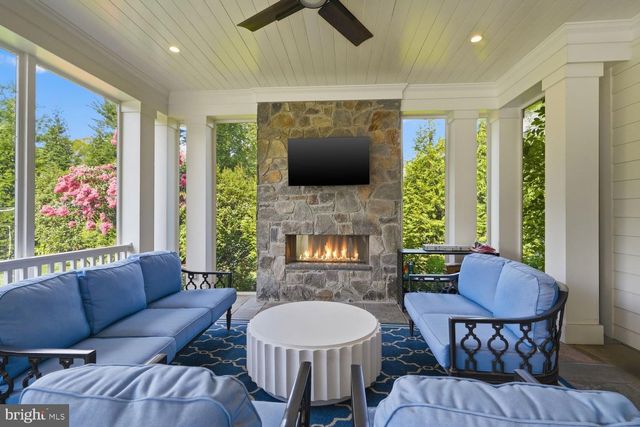 6909 ARBOR LN, Mclean, VA 22101