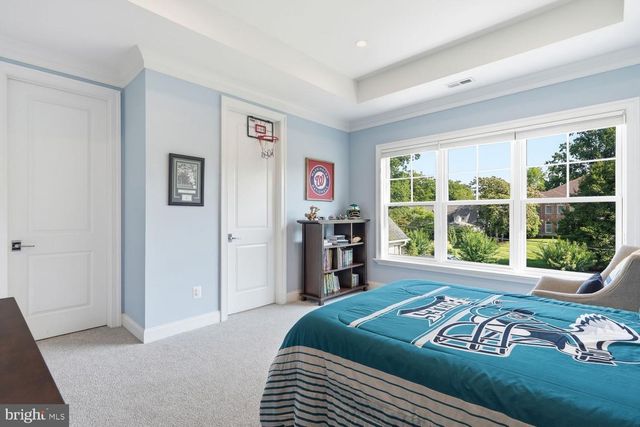6909 ARBOR LN, Mclean, VA 22101