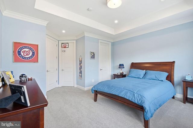 6909 ARBOR LN, Mclean, VA 22101