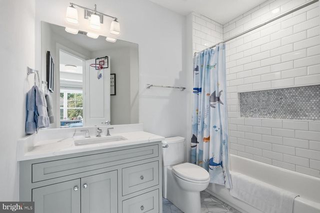 6909 ARBOR LN, Mclean, VA 22101