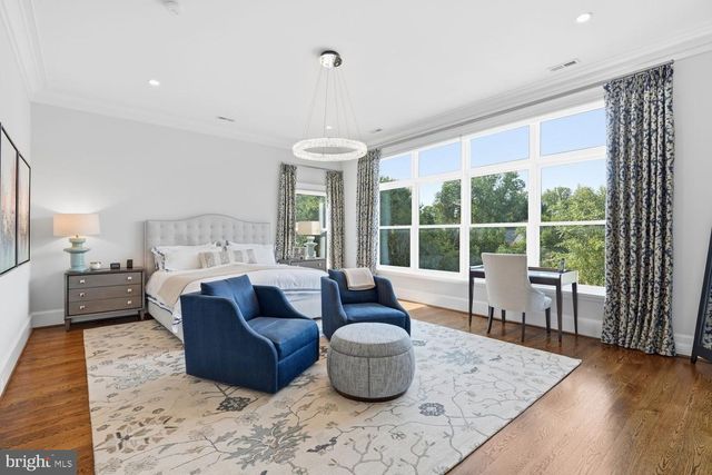 6909 ARBOR LN, Mclean, VA 22101